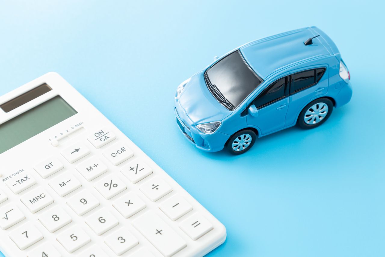 電卓とミニカー